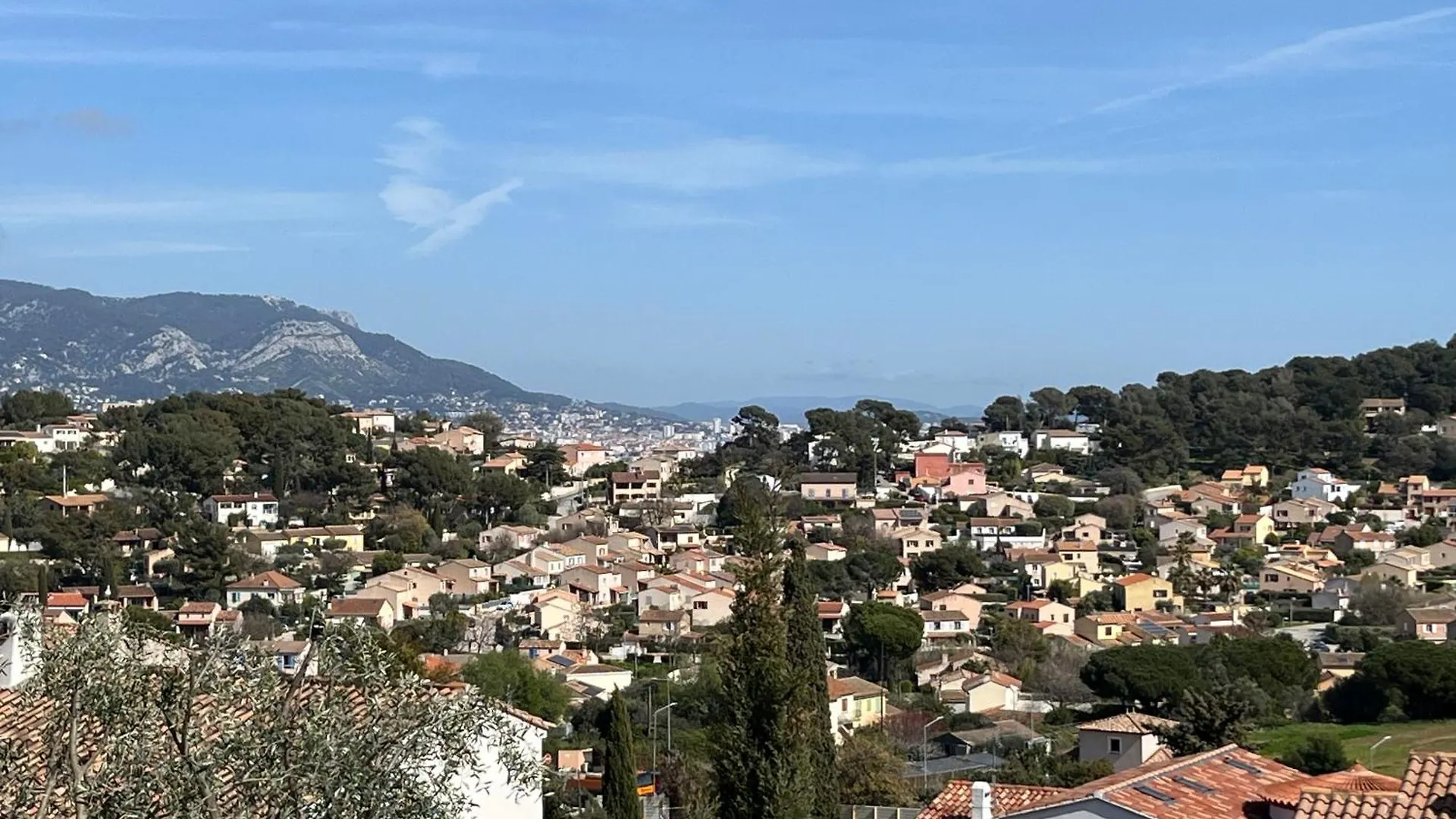 Villa Familiale Avec Jardin Et Piscine, A 10 Min Des Plages Six-Fours-les-Plages França