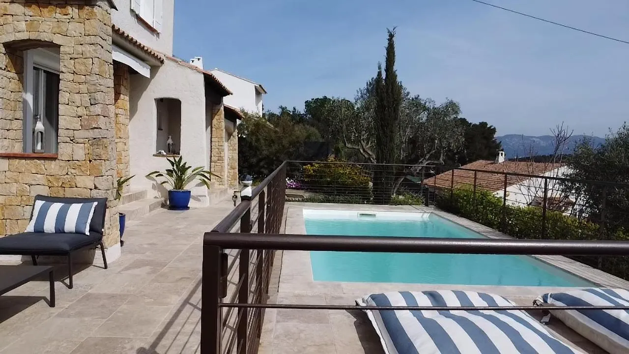 Villa Familiale Avec Jardin Et Piscine, A 10 Min Des Plages Six-Fours-les-Plages France